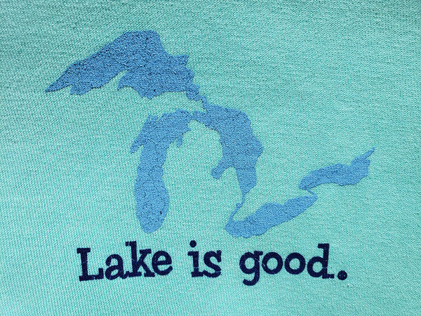 Lake is Good Ladies’ Long-Sleeved Shirt