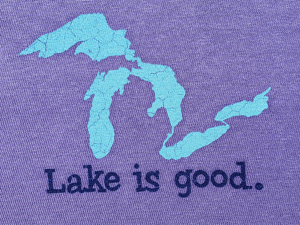 Lake is Good Ladies’ Long-Sleeved Shirt